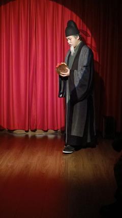 店：十三雾
贪欢是近期感觉比较爽的一次体验。
首先是剧本。文