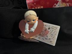 去值机的路上看到有机器人随便推了一个，我怎么可以这么欧！