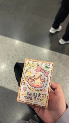 去值机的路上看到有机器人随便推了一个，我怎么可以这么欧！