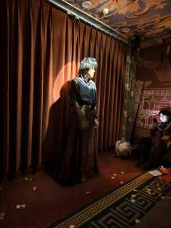 一场F4全员坐牢的尴尬自嗨。
冲了《不容》这个本,和CP上了