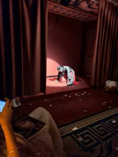 一场F4全员坐牢的尴尬自嗨。
冲了《不容》这个本,和CP上了