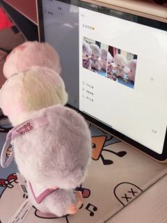 三人的照片在朋友圈暴晒～
终于拿到了我最喜欢的守护啦🥳🥳