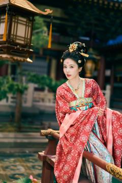 支持这个萌萌的佩仪(ﾟ3ﾟ)～♪