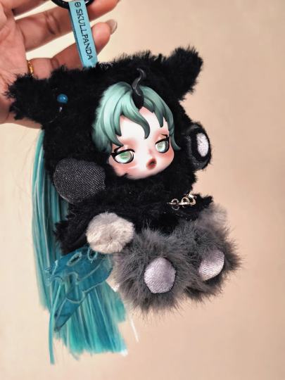 顶掉了云宝，居然抽中了大隐藏，人生中的第一个隐藏挂件居然还是大隐藏呜呜呜女王真的好美！M6都很美，但是女王那个sp美丽的凛冽感真的太绝了！！