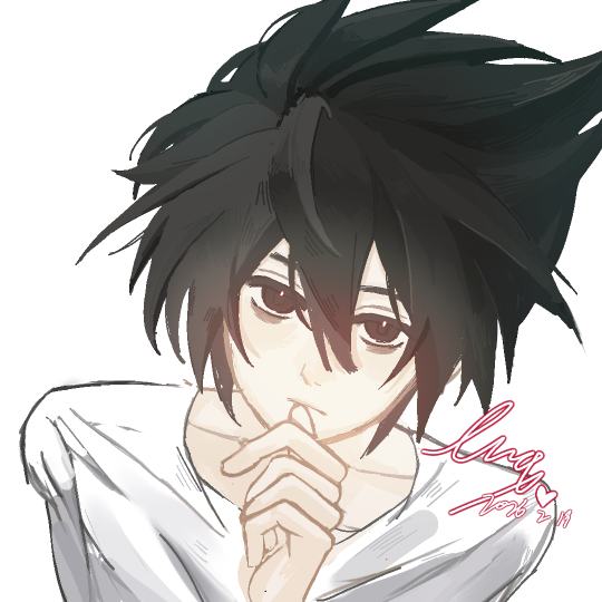 一只很萌的咬手指L