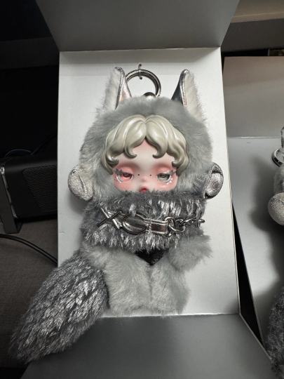 原来只买了图一，我以为是淡妆，当我今天收到图二。才知道浓妆淡妆