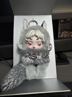 原来只买了图一，我以为是淡妆，当我今天收到图二。才知道浓妆淡