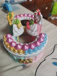 我的是酸酸萌可，我妹的是甜甜萌可