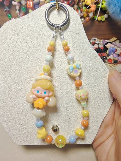 可爱嫩黄的miyoyo香橙小蛋糕！好看得嘞！