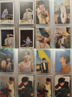 还有配套的杂志，单买小卡满50可包邮，买整套的杂志➕小卡包邮