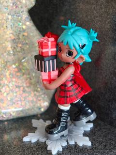 收了这个系列最喜欢的三个辣妹，色彩浓烈，pose个性十足，值