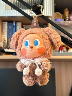 其实是拿咖啡小狗耳机包改的哦～发现加了身体可爱翻倍了！直接变