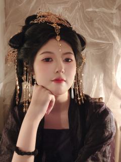 【含剧透，有分界线】
千人千本，我很喜欢赤华。
赤华和清夜的