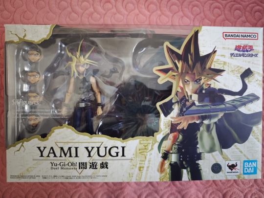 本命IP之一，无论素质如何都得买，做工还行吧，中规中矩，外形差强人意，不适合把玩。