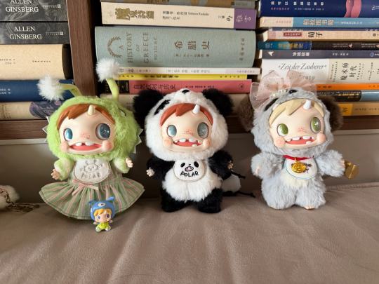 以前就喜欢宝拉，最近越来越喜欢了。今天，我找到了一个名词来形容我对宝拉的感受：末日萌。宝拉的故事被设定在核爆之后的世界，文明与自然都遭遇过灭顶之灾，作为一个并不成功的实验室产品的小宝拉，长相非但不完美