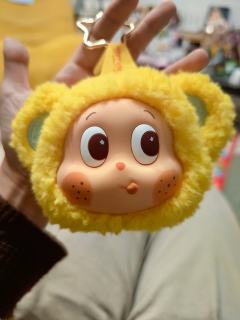 店员说这是新端不会重复，果断出手拿了2个最重的，二选一押对了