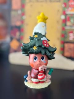 星星人圣诞树🎄吊卡拥有啦！
首发没有抢到，看了看千岛差不多