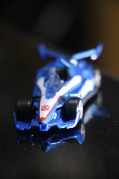 要说今年玩的最佳的玩具，我给布鲁可积木车系列投上一票
第一弹