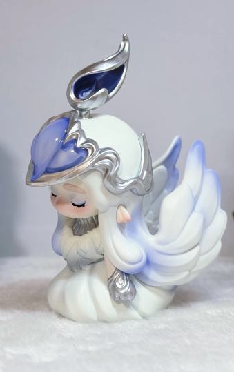 美丽的白天鹅，浑身雪白，还有亮晶晶✨闪闪发光