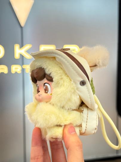 一发心愿款！选出最重的两个，上下有一点点空间的是滑板，上下摇不动、盒子鼓鼓的就是登山小队长