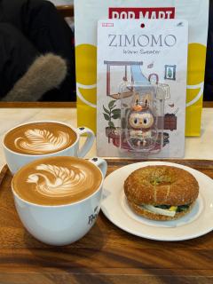☕️🥯Zimomo温暖毛衣吊卡～最迷你的早餐咖啡搭子
☕️