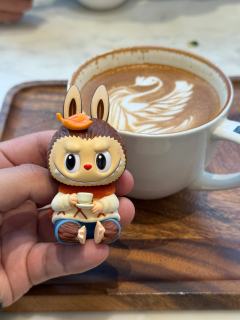 ☕️🥯Zimomo温暖毛衣吊卡～最迷你的早餐咖啡搭子
☕️