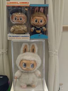 终于也是等到了泡泡玛特积分兑换=零元购
新款黑皮仔了
太香太