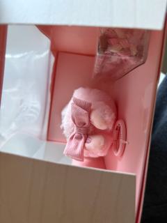 那么高贵的mokoko还用中通发货，直接到货就自动打开，包装