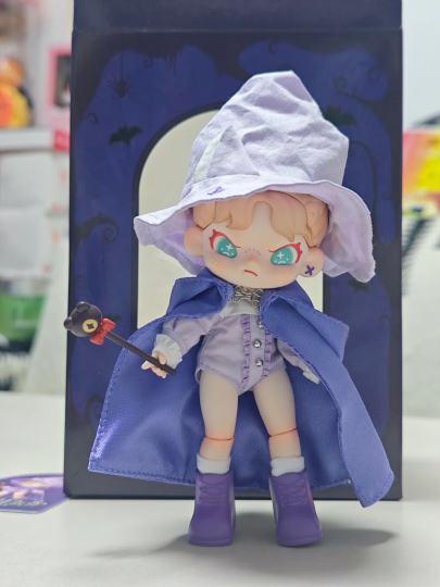 这颜色真好看，大表姐可动人偶+1，跟牛仔可以做伴了紫色真的好漂亮，我这个的缺点就是后面的头壳和脸壳接缝太明显了