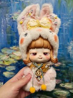 甜梦兔太好看了，等了好几个月，终于到手啦。第一款醒醒毛绒，品