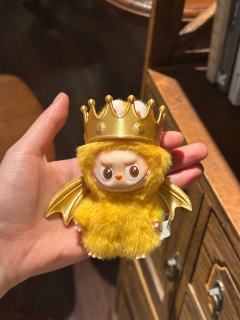 谁能拒绝这么可爱的皇冠👑Labubu呀🥹
拉布布皇冠👑