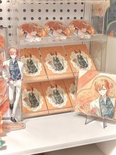 p2是很喜欢的痛桌一角所以也放上来了😖🧡感谢祭好难收啊。