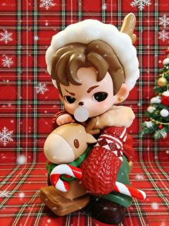 
👉 这套圣诞Rayan也太会了吧！戴着圣诞帽的哥哥🎩，