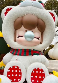 去有光的地方与Nanci相聚圣诞夜
来欢乐谷
与Nanci相