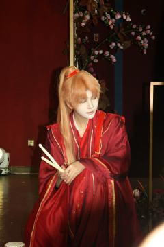 国乙展的宝子看过来！自带相机，超会抓互动瞬间和氛围感镜头，熟