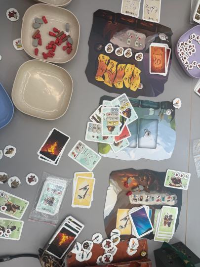 合作小美式，可以选难度，还挺好玩