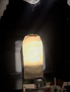 尼莫点，离这里最近有人类触摸的地方是400公里高空的空间站
