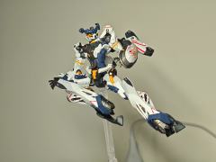 淘到的喷涂改色版本，这配色还真挺顺眼的，可动还真不错