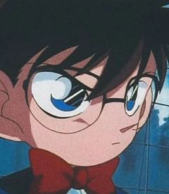 这也太萌了
早期画风的柯南真是萌神