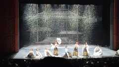 《叹春风》以刚柔并济的舞蹈语言，将东方男性的精神长卷徐徐展开