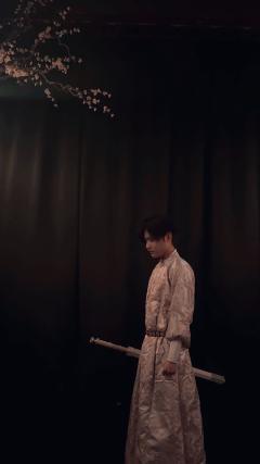 “生当作人杰，死亦为鬼雄”

🥮店家：不知名
    房间