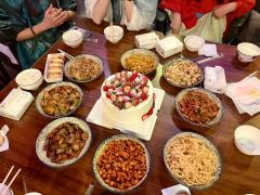 “生当作人杰，死亦为鬼雄”

🥮店家：不知名
    房间