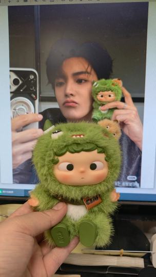 侯明昊同款哦崽，我也是拥有了！！！！哦崽可爱啊，我担更可爱！