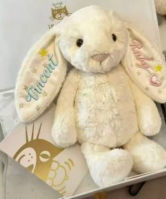 刺绣邦尼兔，价格实惠，保真保正