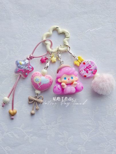 冰激凌姑娘萌萌哒，甜甜哒！