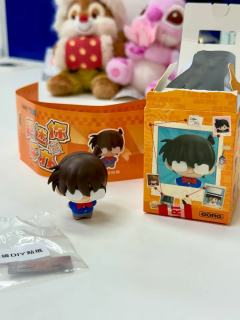 妈妈尽力了👀 只能塞下2只
➕一只柯南迷你手办盲盒
别人家