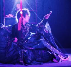 “每个神明都曾是信徒，每个信徒终将成为神明。”

🌟类型：