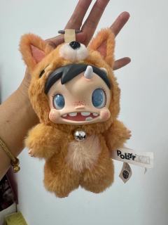 用菠萝改了个小火狐，虽然技艺不咋样，但也是独一无二的吧，哈哈