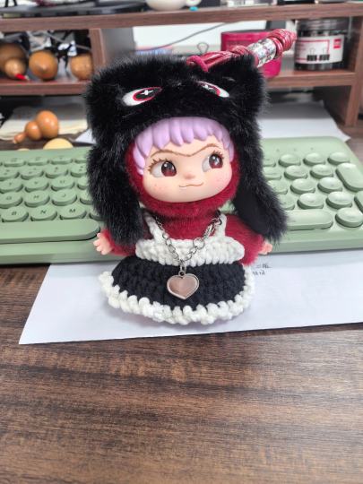 大雪来临也是穿上衣服的娃娃了，十分钟给它钩上了衣服