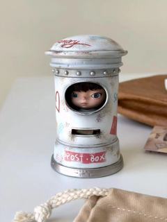 终于收到了小U的首个吊卡，期待实物！@ 